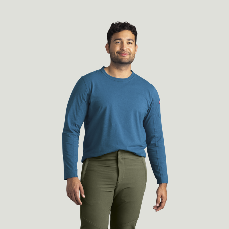 Men's Long Sleeve Midweight Performance Tee image number 11